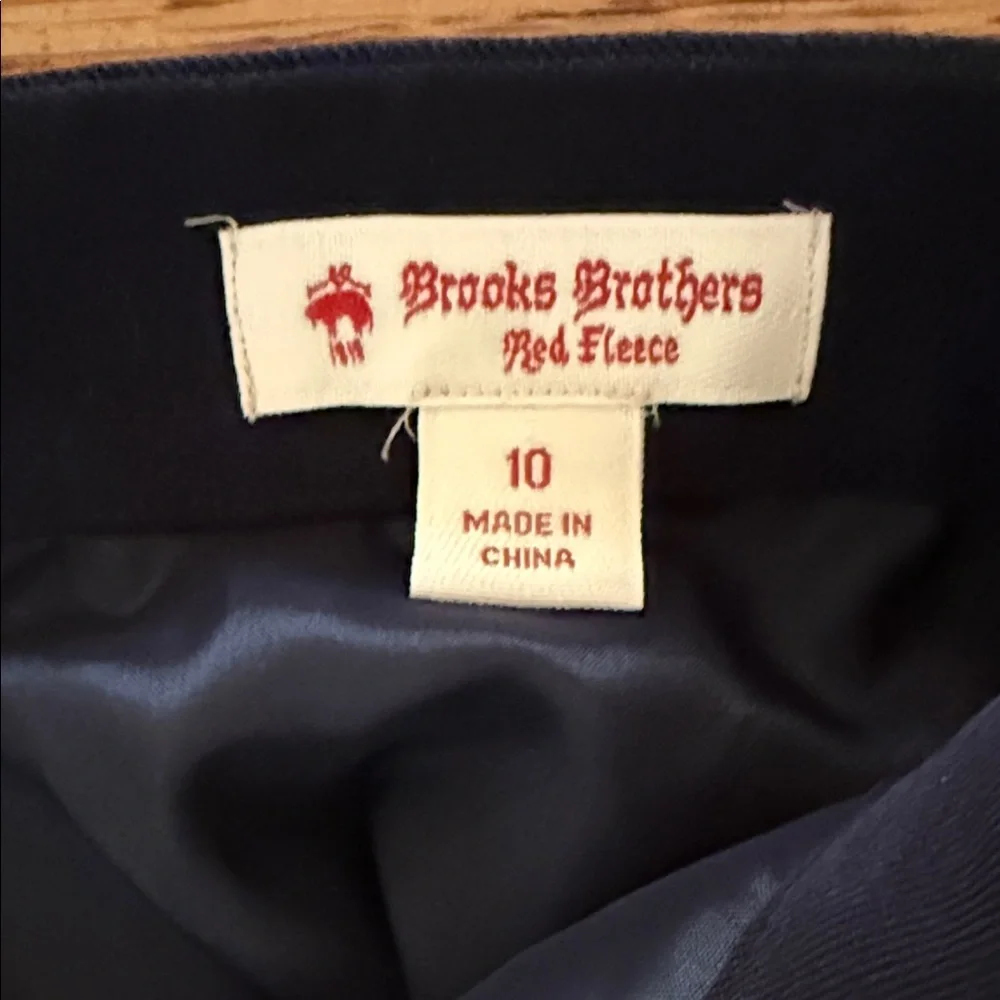 Brooks Brothers Black Skirt with Colorful Floral Embroidery - Picture 3 of 4